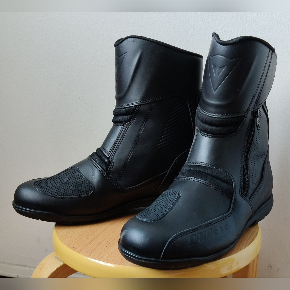 Dainese Men's Size 9 WP Black Moto Touring Boots - Picture 2 of 6